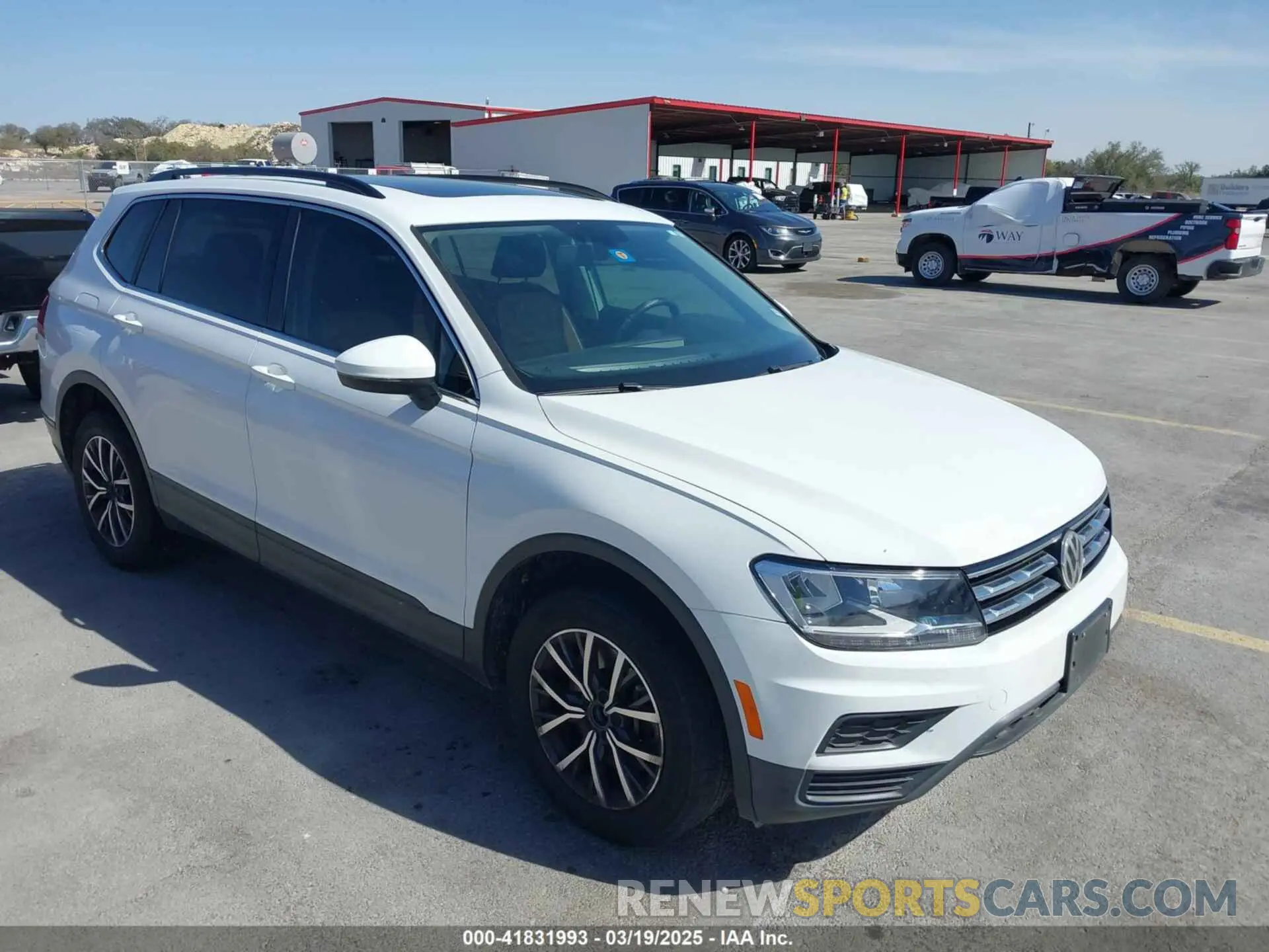 1 Photograph of a damaged car 3VV3B7AX7KM139460 VOLKSWAGEN TIGUAN 2019