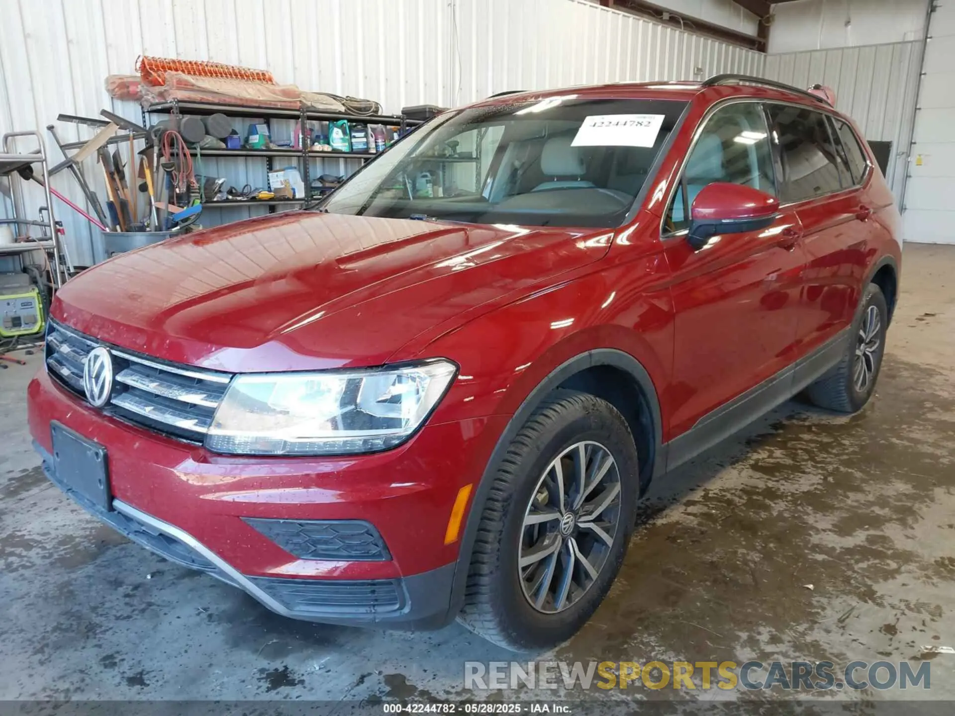 2 Photograph of a damaged car 3VV3B7AX8KM126023 VOLKSWAGEN TIGUAN 2019