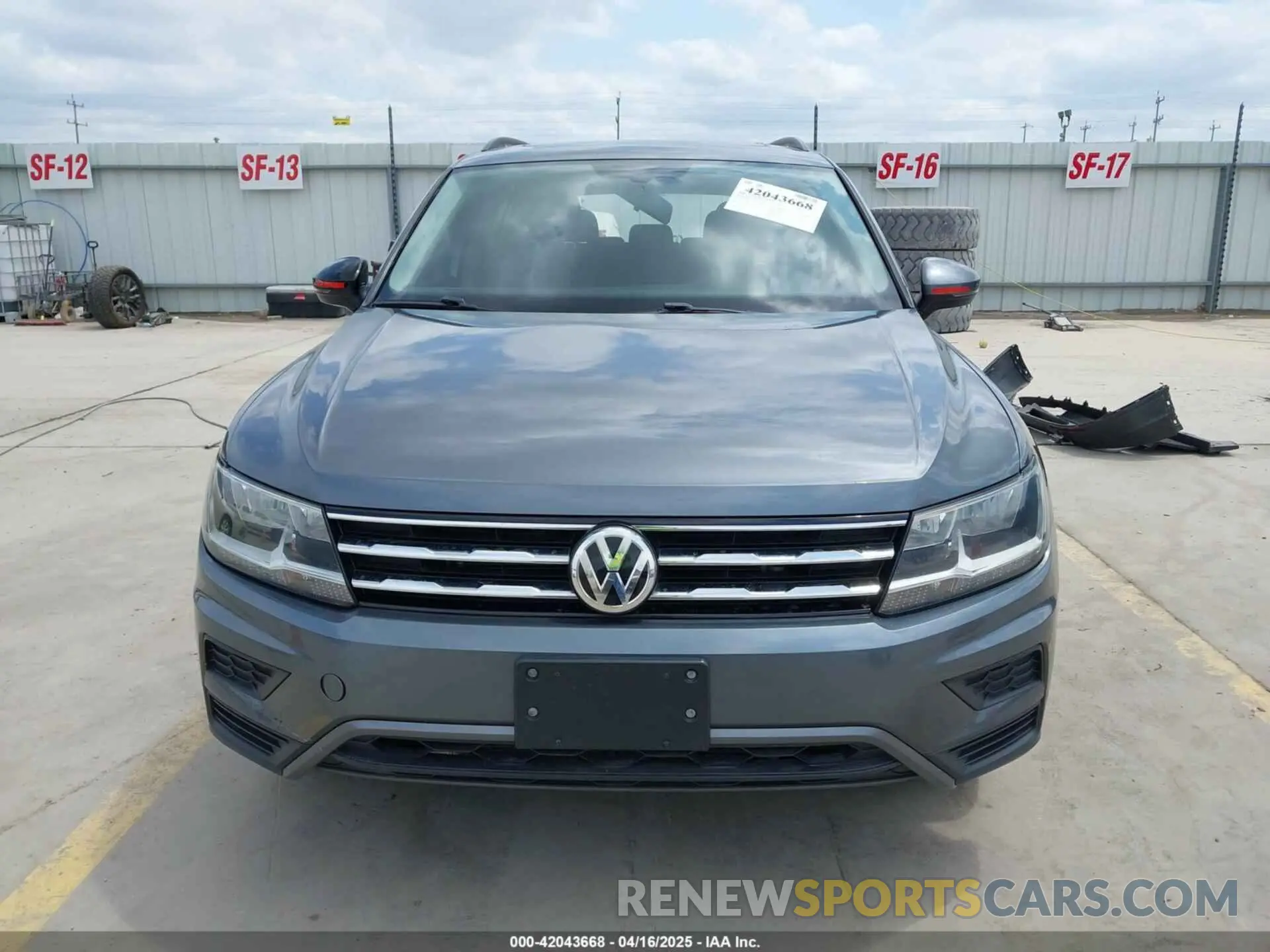 13 Photograph of a damaged car 3VV3B7AX8KM144134 VOLKSWAGEN TIGUAN 2019