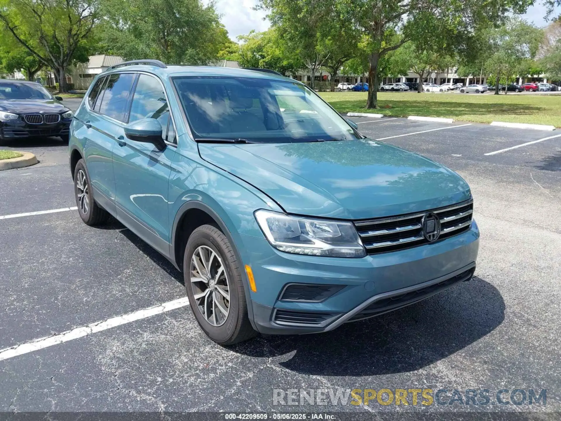 1 Photograph of a damaged car 3VV3B7AX8KM171057 VOLKSWAGEN TIGUAN 2019