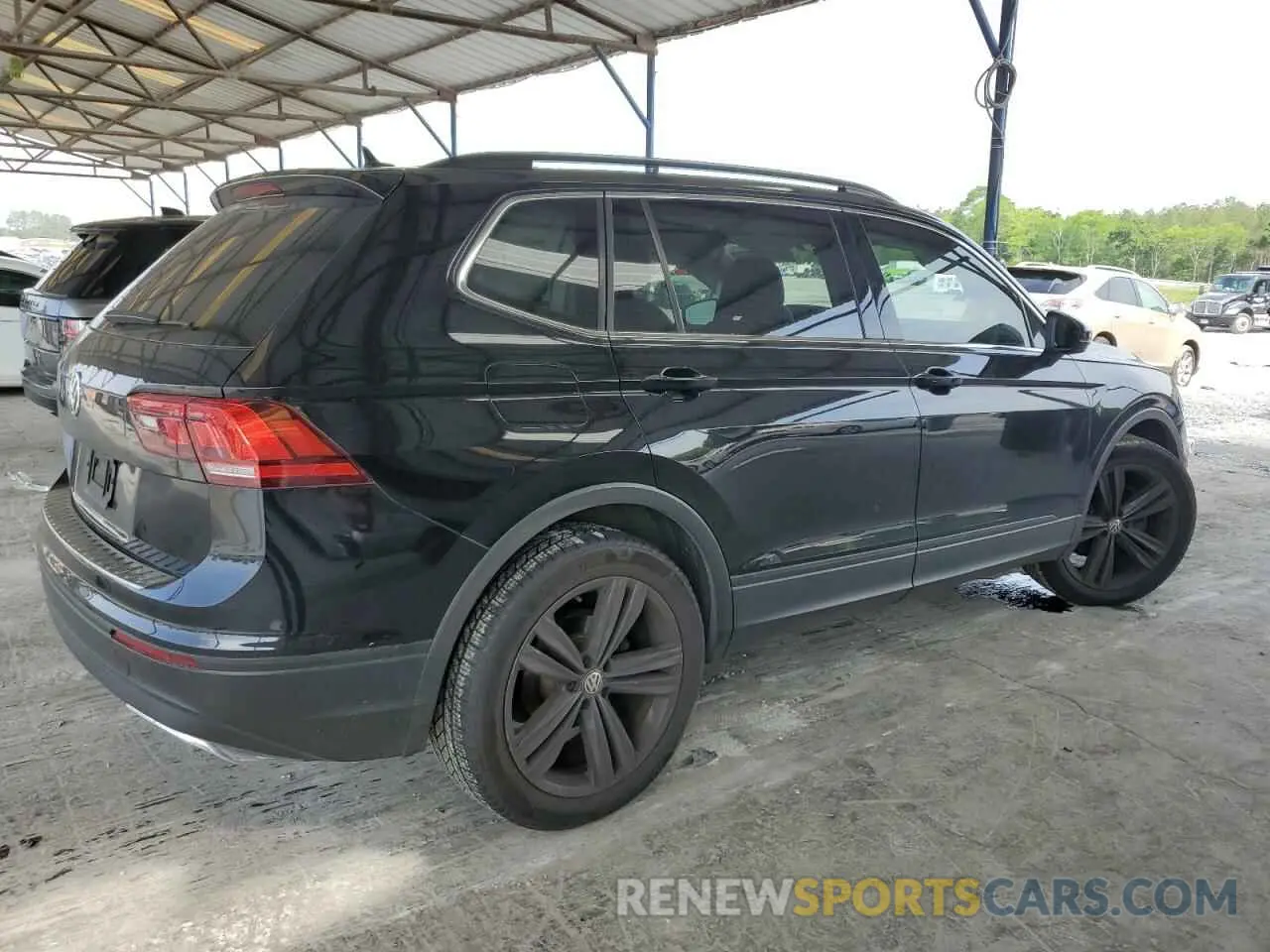 3 Photograph of a damaged car 3VV3B7AX8KM187579 VOLKSWAGEN TIGUAN 2019