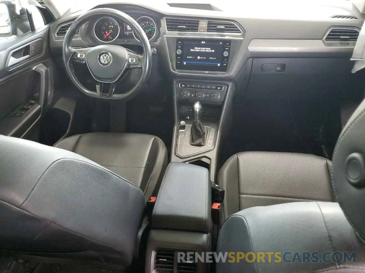 8 Photograph of a damaged car 3VV3B7AX8KM187579 VOLKSWAGEN TIGUAN 2019