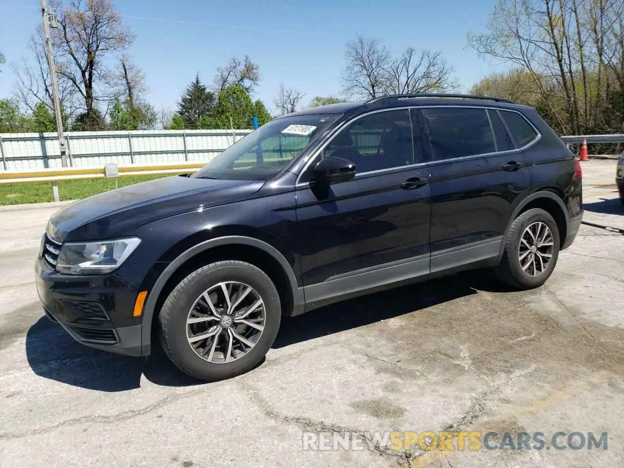 1 Photograph of a damaged car 3VV3B7AX8KM190398 VOLKSWAGEN TIGUAN 2019
