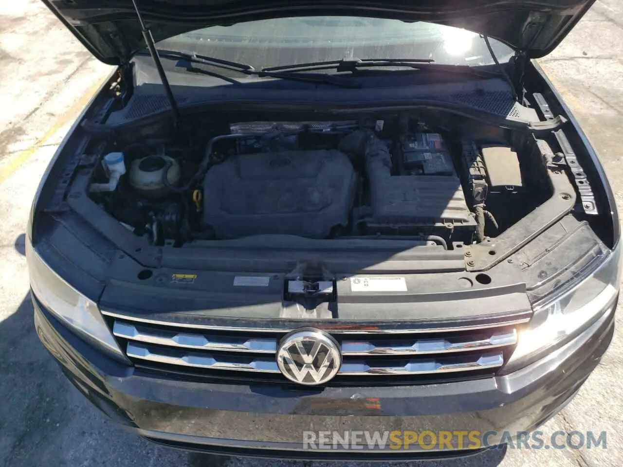 12 Photograph of a damaged car 3VV3B7AX8KM190398 VOLKSWAGEN TIGUAN 2019