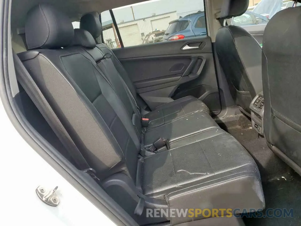 12 Photograph of a damaged car 3VV3B7AX8KM190742 VOLKSWAGEN TIGUAN 2019