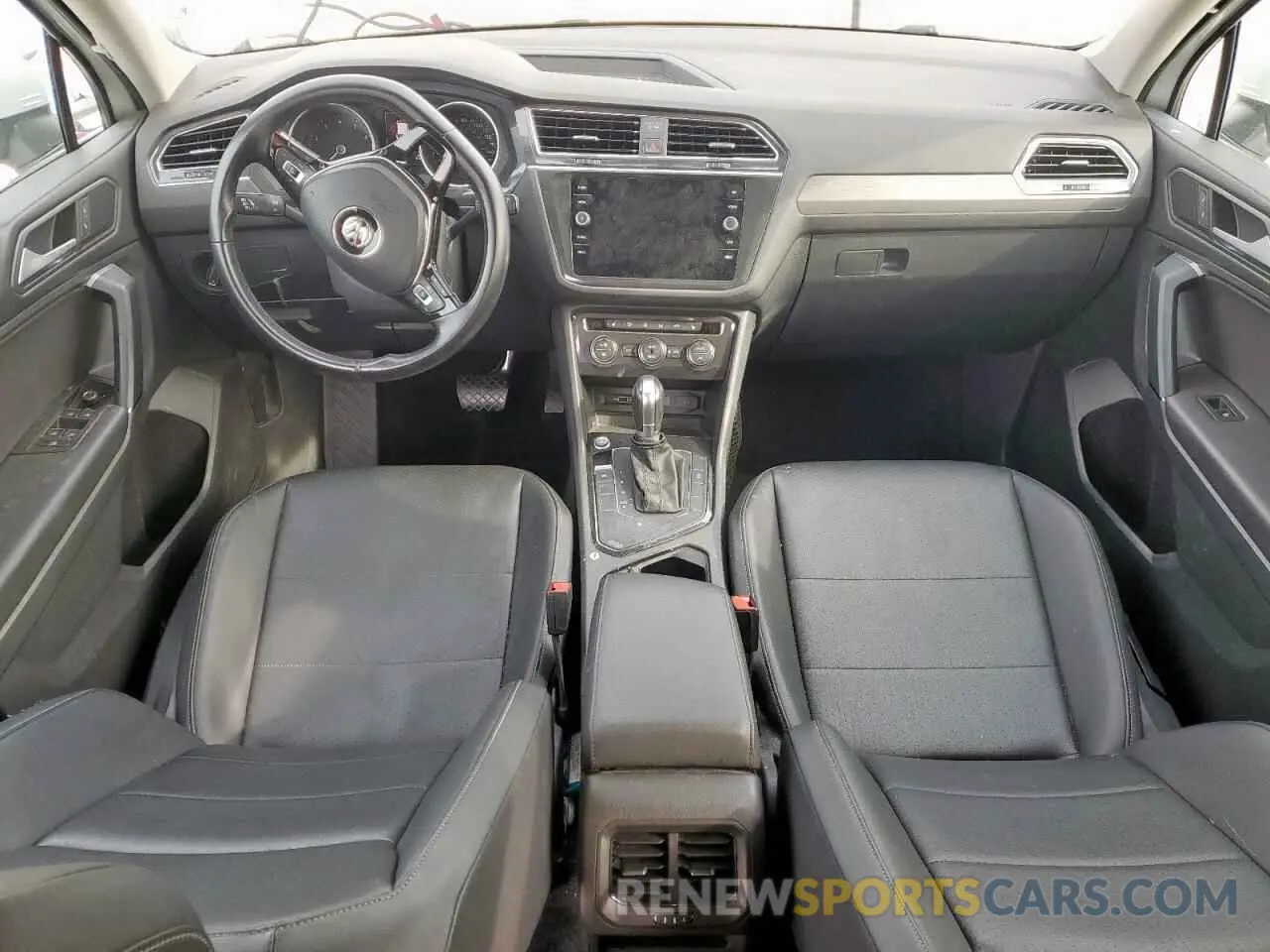 8 Photograph of a damaged car 3VV3B7AX8KM190742 VOLKSWAGEN TIGUAN 2019
