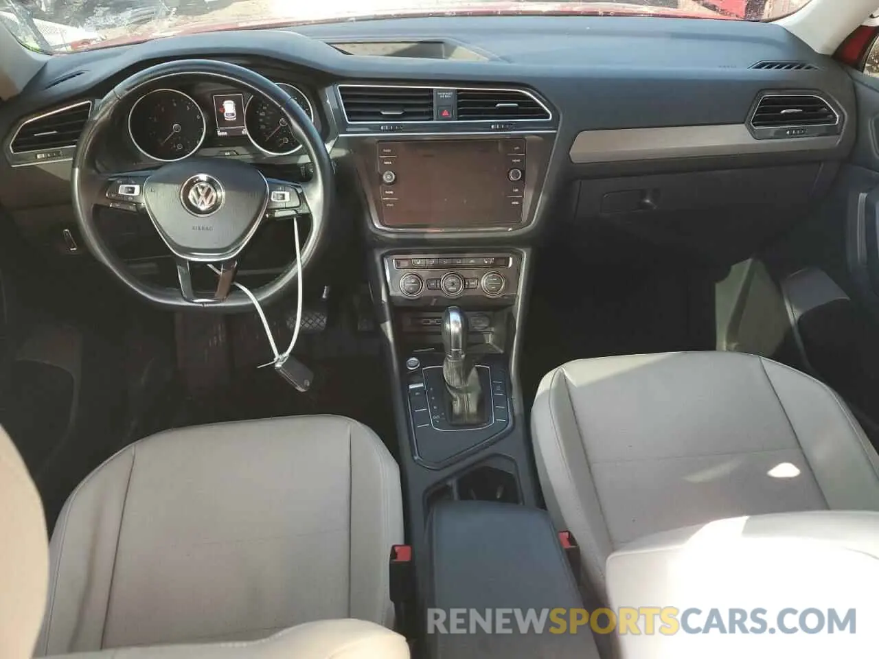 8 Photograph of a damaged car 3VV3B7AX9KM018445 VOLKSWAGEN TIGUAN 2019