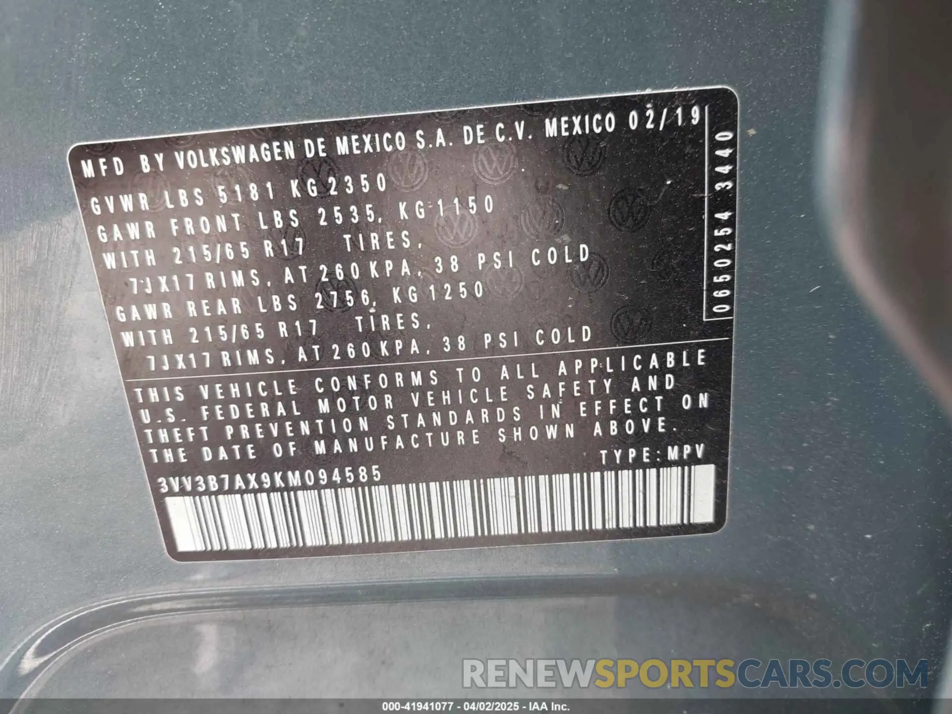 9 Photograph of a damaged car 3VV3B7AX9KM094585 VOLKSWAGEN TIGUAN 2019