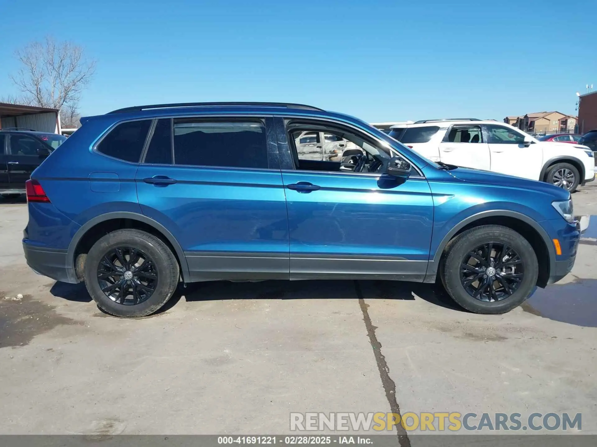 13 Photograph of a damaged car 3VV3B7AX9KM197862 VOLKSWAGEN TIGUAN 2019
