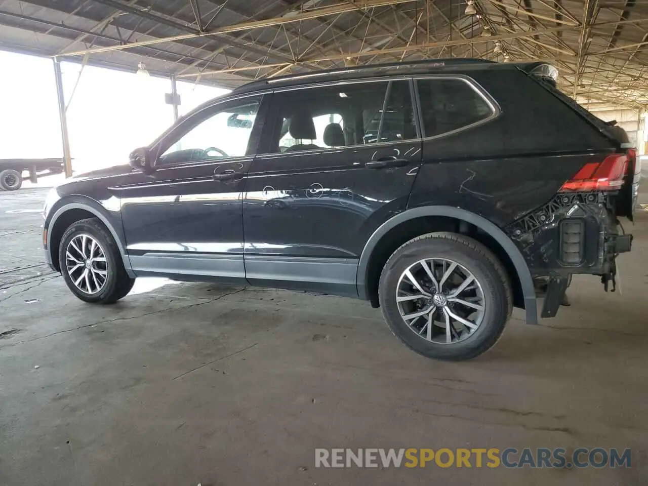 2 Photograph of a damaged car 3VV3B7AXXKM172744 VOLKSWAGEN TIGUAN 2019