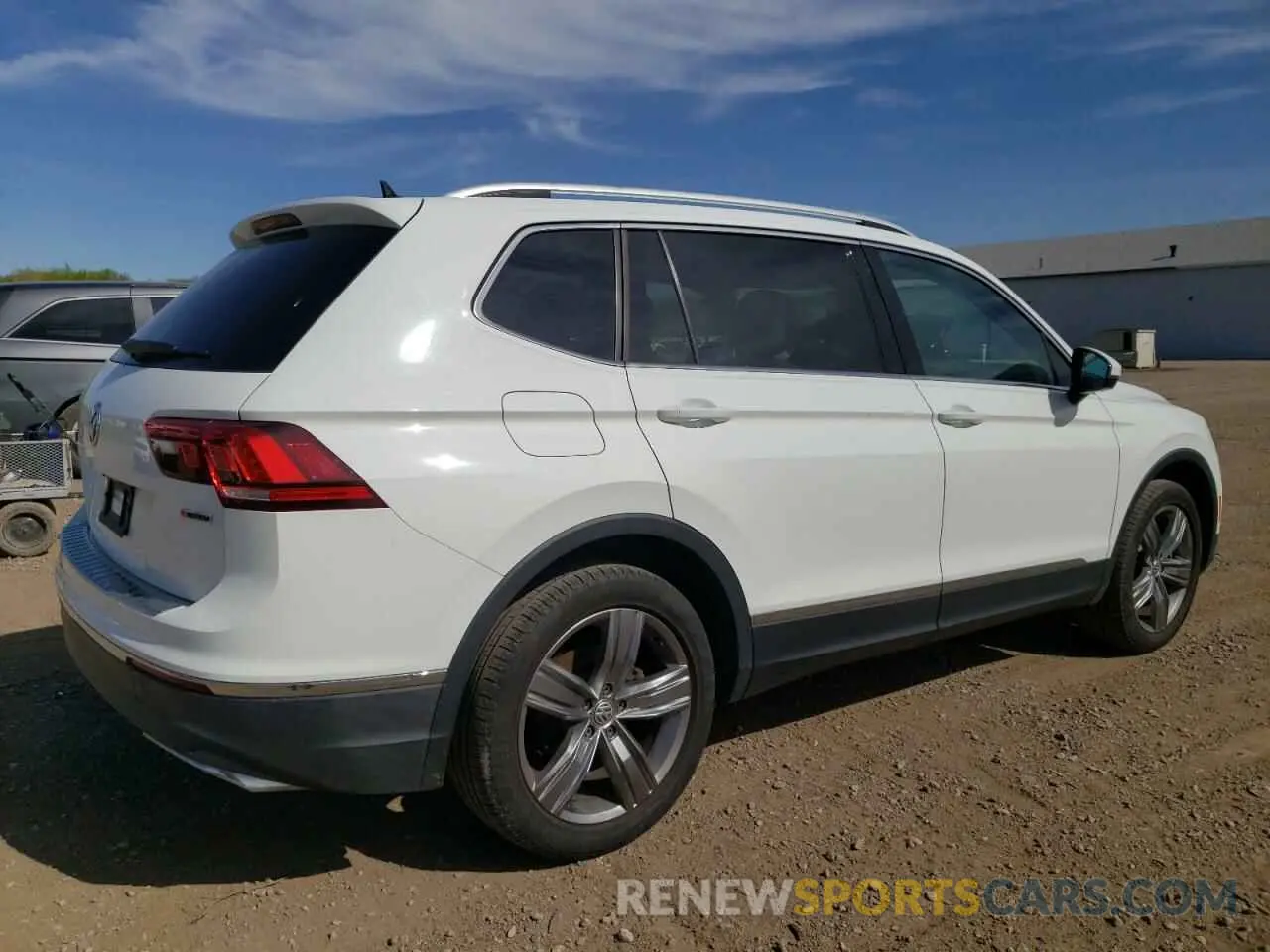 3 Photograph of a damaged car 3VV4B7AX0KM039690 VOLKSWAGEN TIGUAN 2019
