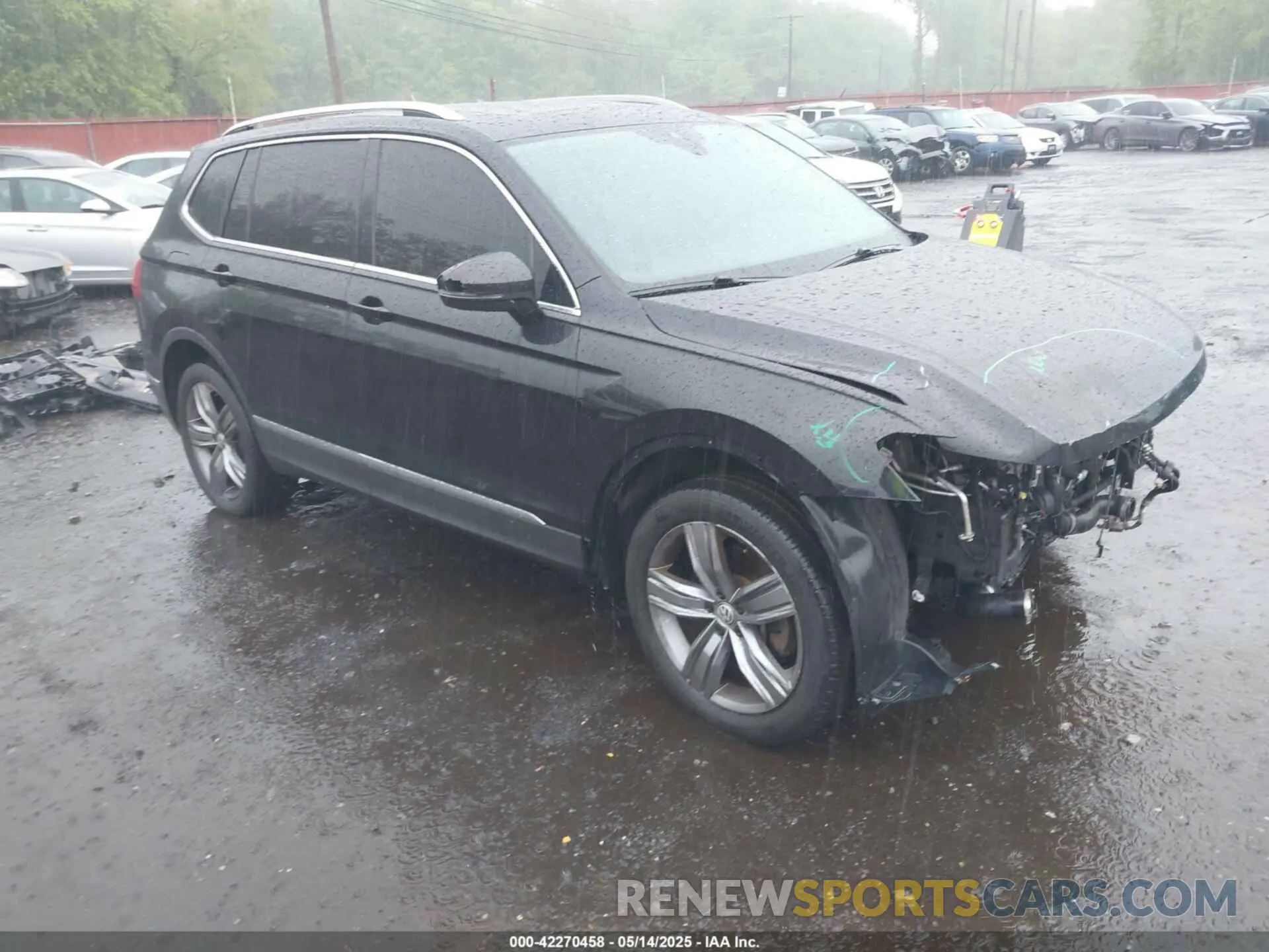 1 Photograph of a damaged car 3VV4B7AX0KM072527 VOLKSWAGEN TIGUAN 2019