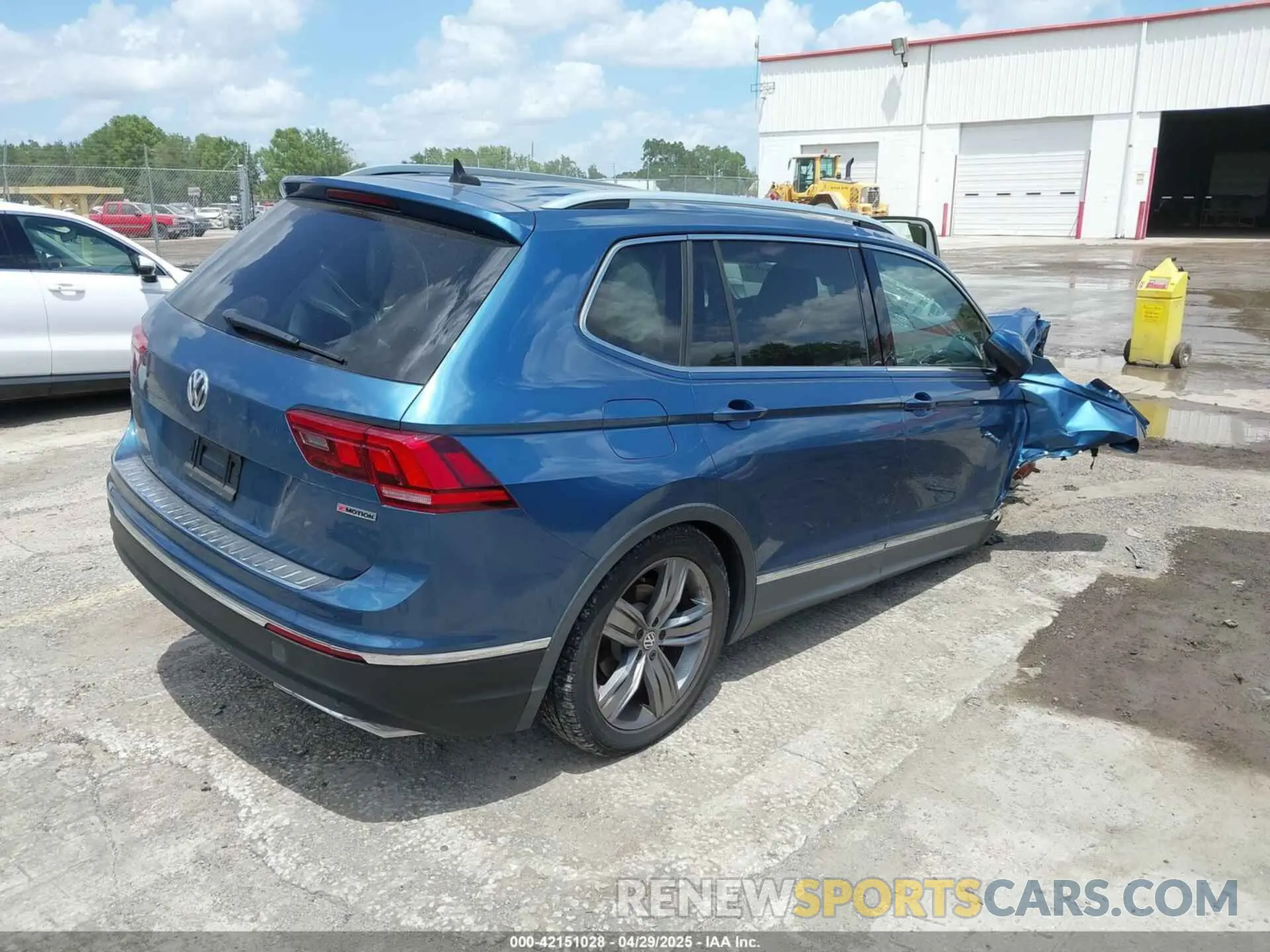4 Photograph of a damaged car 3VV4B7AX0KM116641 VOLKSWAGEN TIGUAN 2019