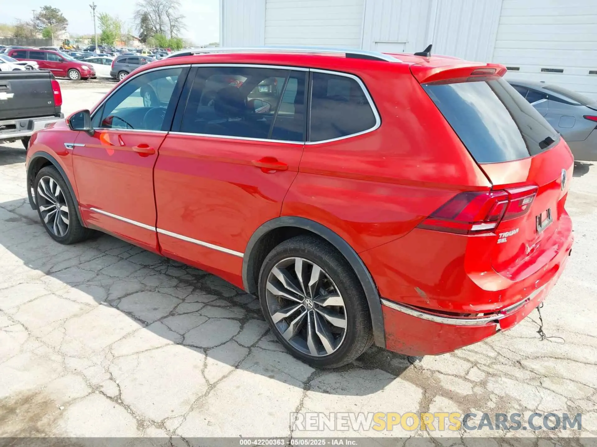 3 Photograph of a damaged car 3VV4B7AX1KM020808 VOLKSWAGEN TIGUAN 2019