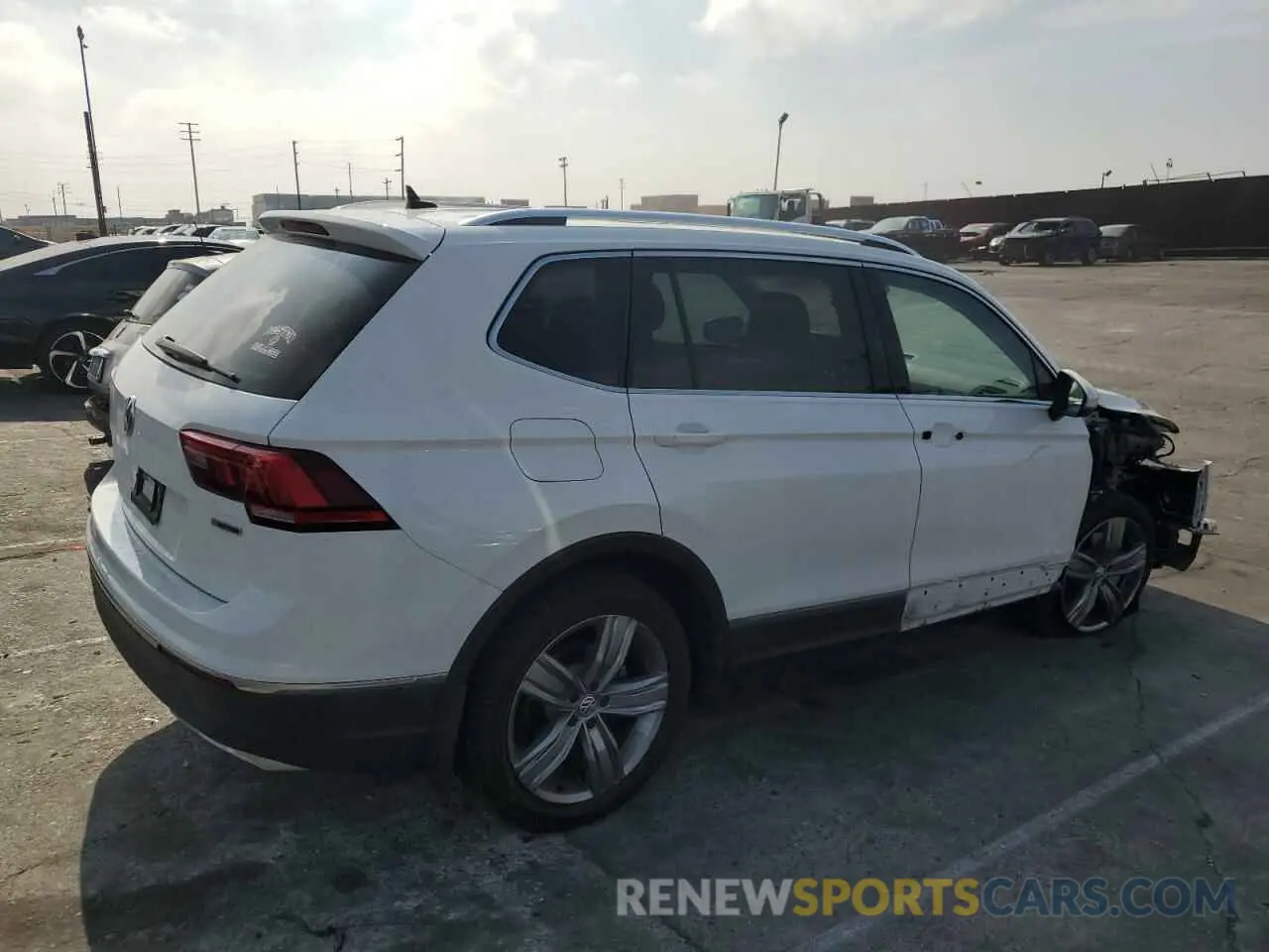 3 Photograph of a damaged car 3VV4B7AX4KM040602 VOLKSWAGEN TIGUAN 2019
