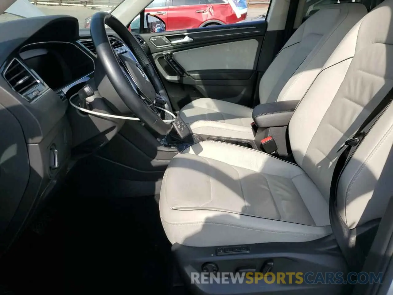7 Photograph of a damaged car 3VV4B7AX4KM040602 VOLKSWAGEN TIGUAN 2019