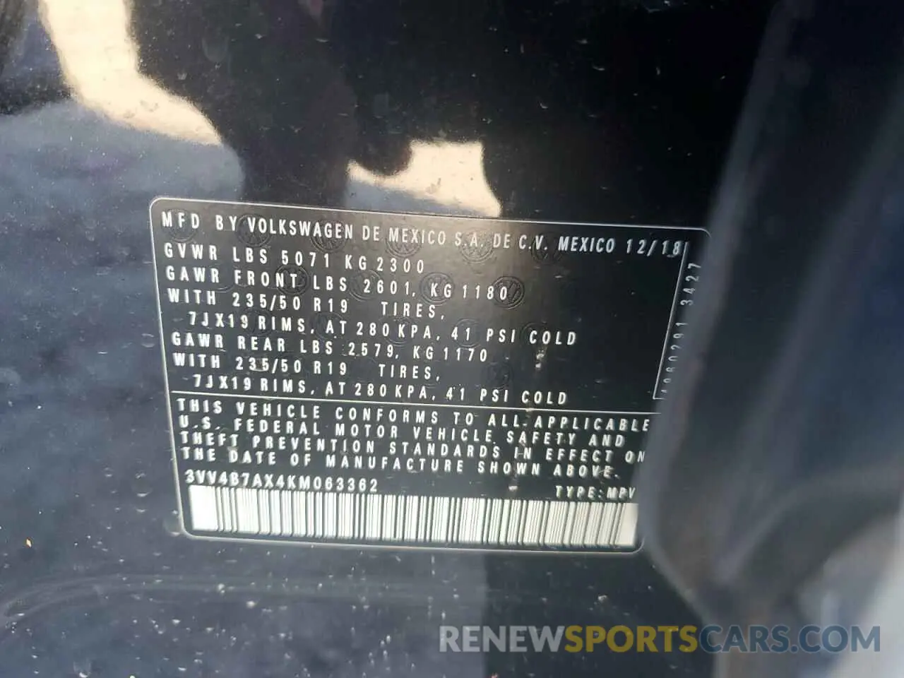 13 Photograph of a damaged car 3VV4B7AX4KM063362 VOLKSWAGEN TIGUAN 2019
