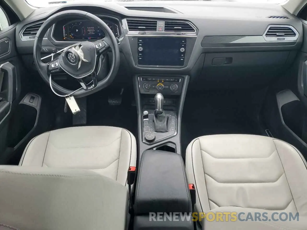 8 Photograph of a damaged car 3VV4B7AX5KM128512 VOLKSWAGEN TIGUAN 2019