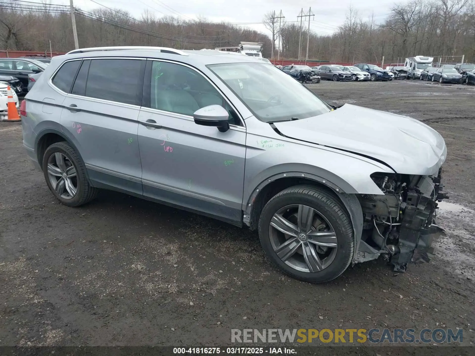 1 Photograph of a damaged car 3VV4B7AX5KM178620 VOLKSWAGEN TIGUAN 2019