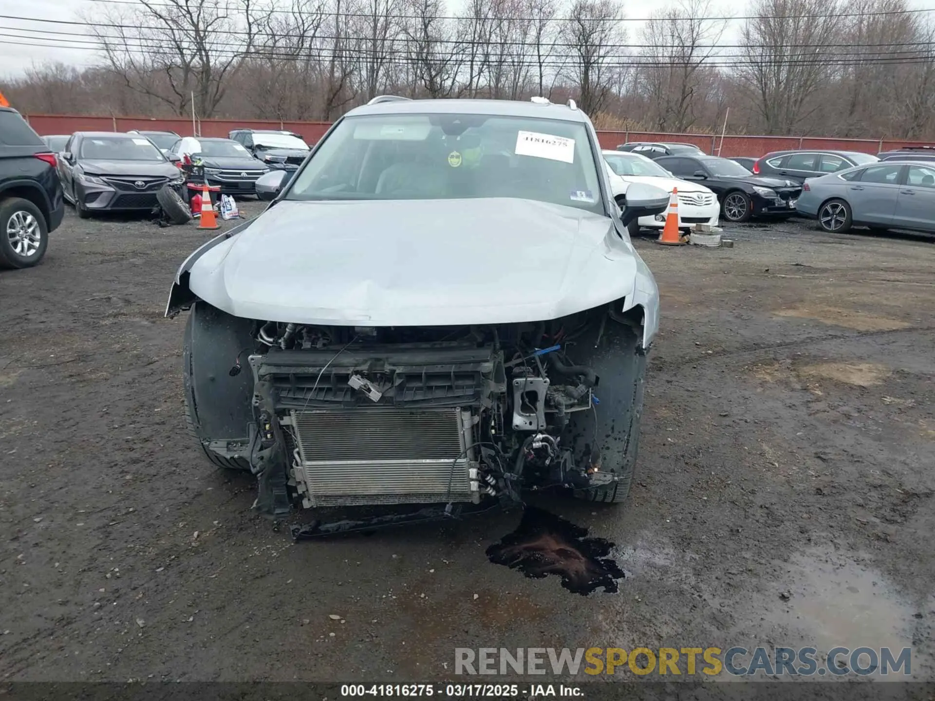 12 Photograph of a damaged car 3VV4B7AX5KM178620 VOLKSWAGEN TIGUAN 2019