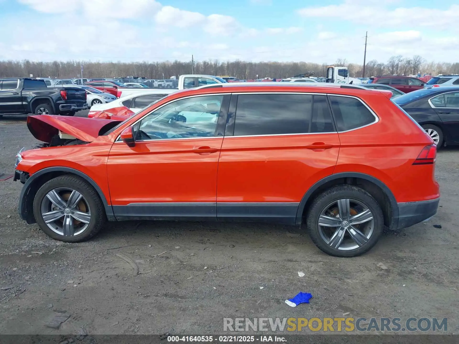 14 Photograph of a damaged car 3VV4B7AX9KM068380 VOLKSWAGEN TIGUAN 2019