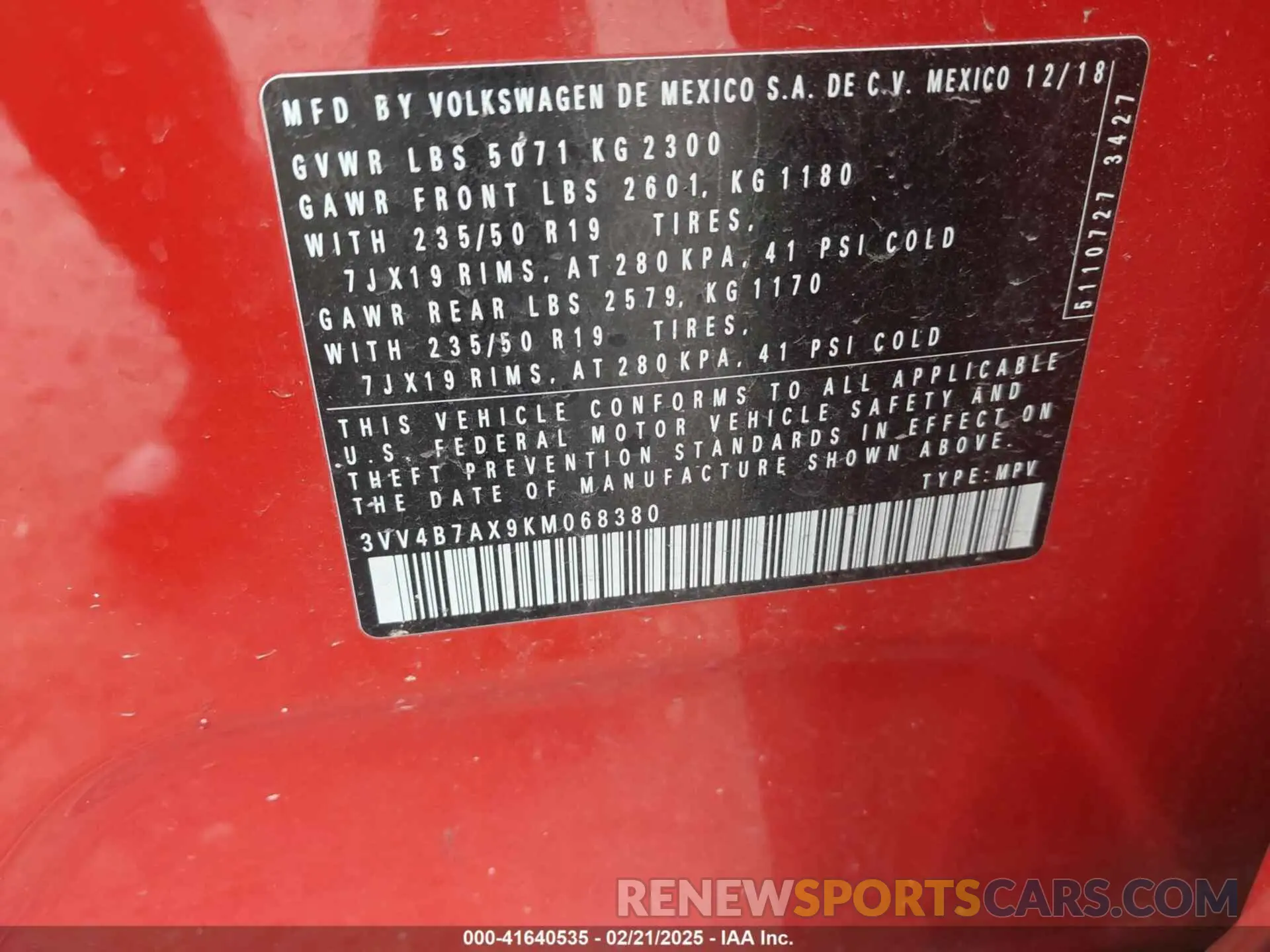 9 Photograph of a damaged car 3VV4B7AX9KM068380 VOLKSWAGEN TIGUAN 2019