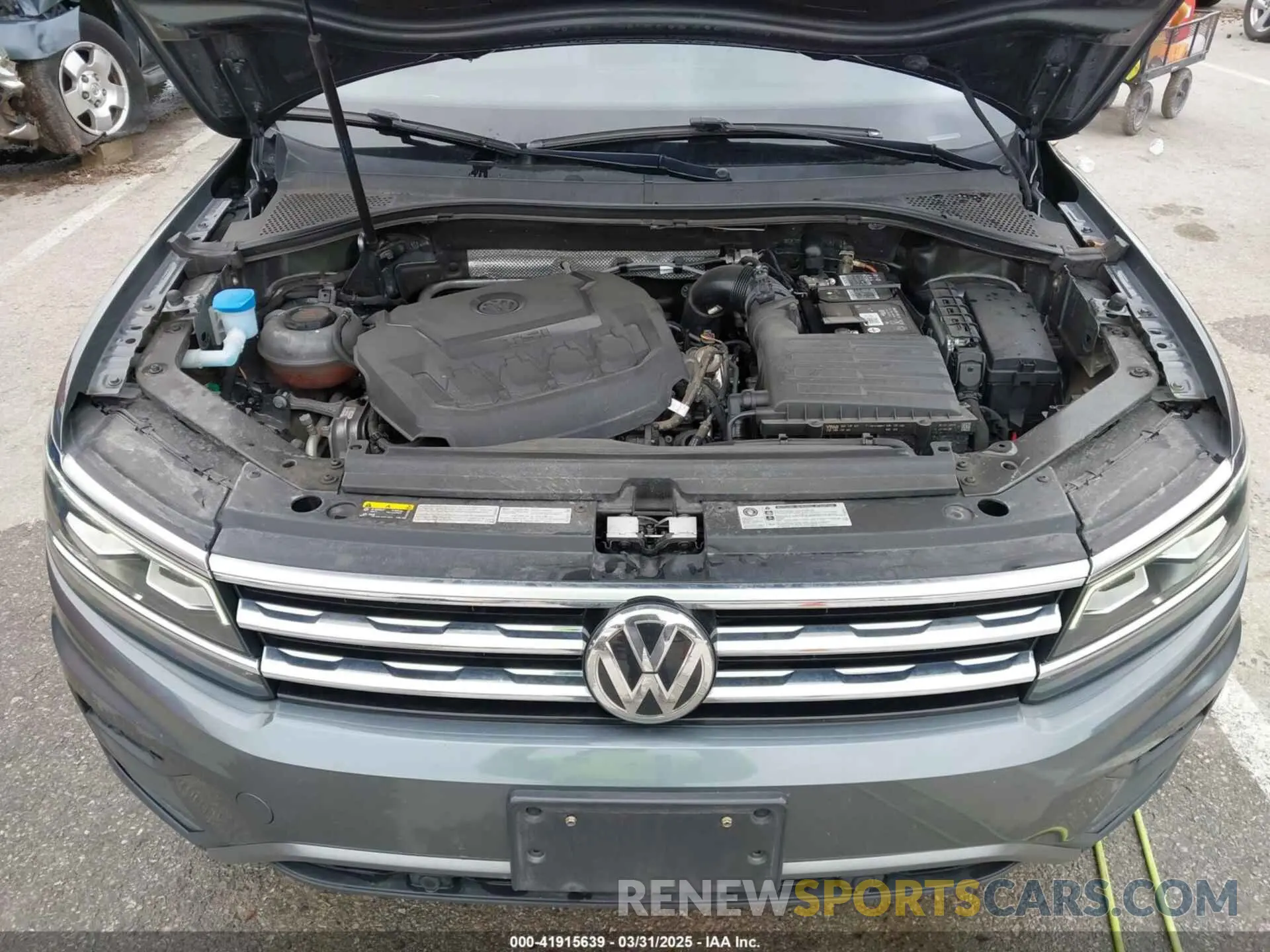 10 Photograph of a damaged car 3VV4B7AX9KM095580 VOLKSWAGEN TIGUAN 2019