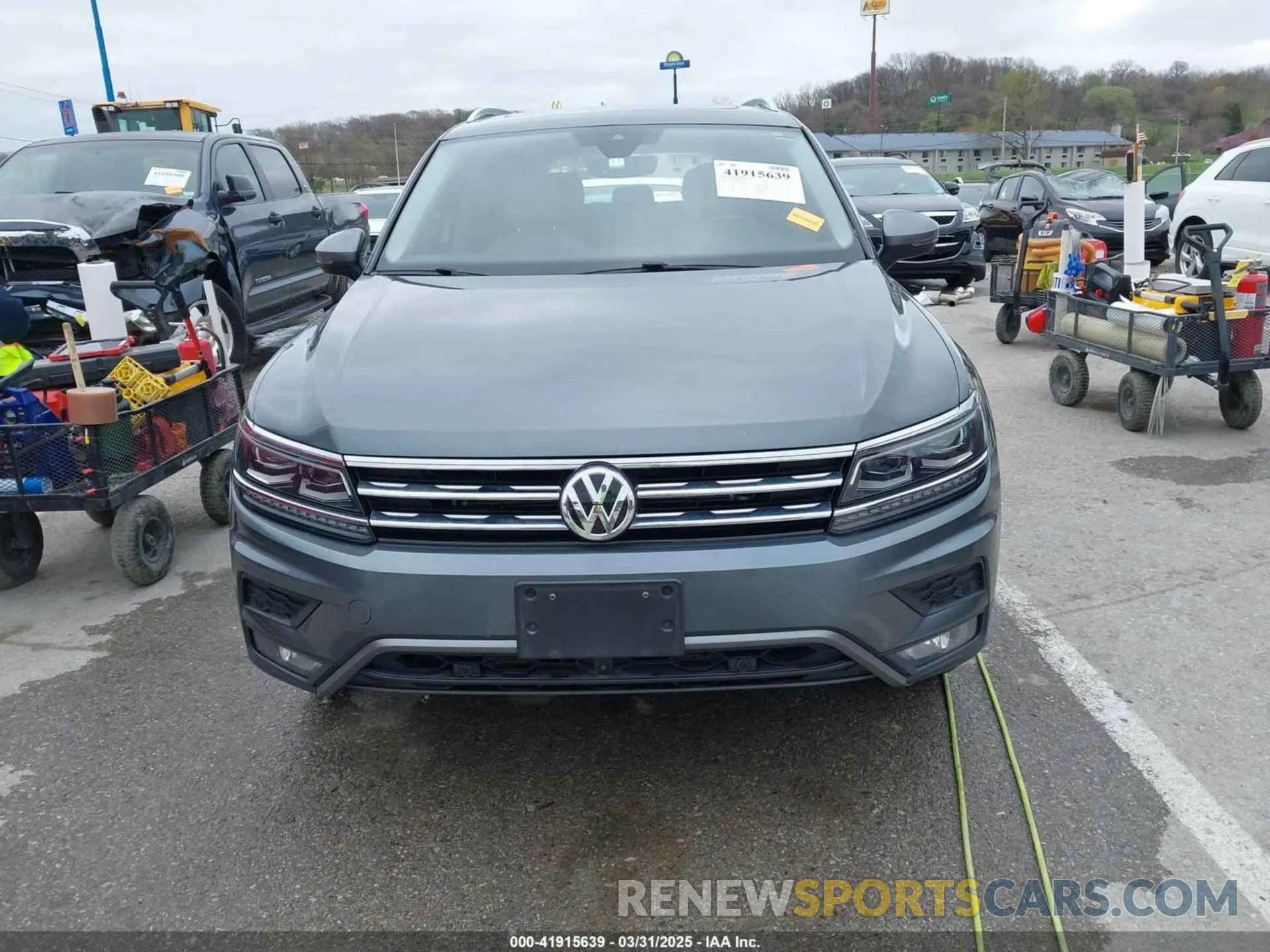 12 Photograph of a damaged car 3VV4B7AX9KM095580 VOLKSWAGEN TIGUAN 2019
