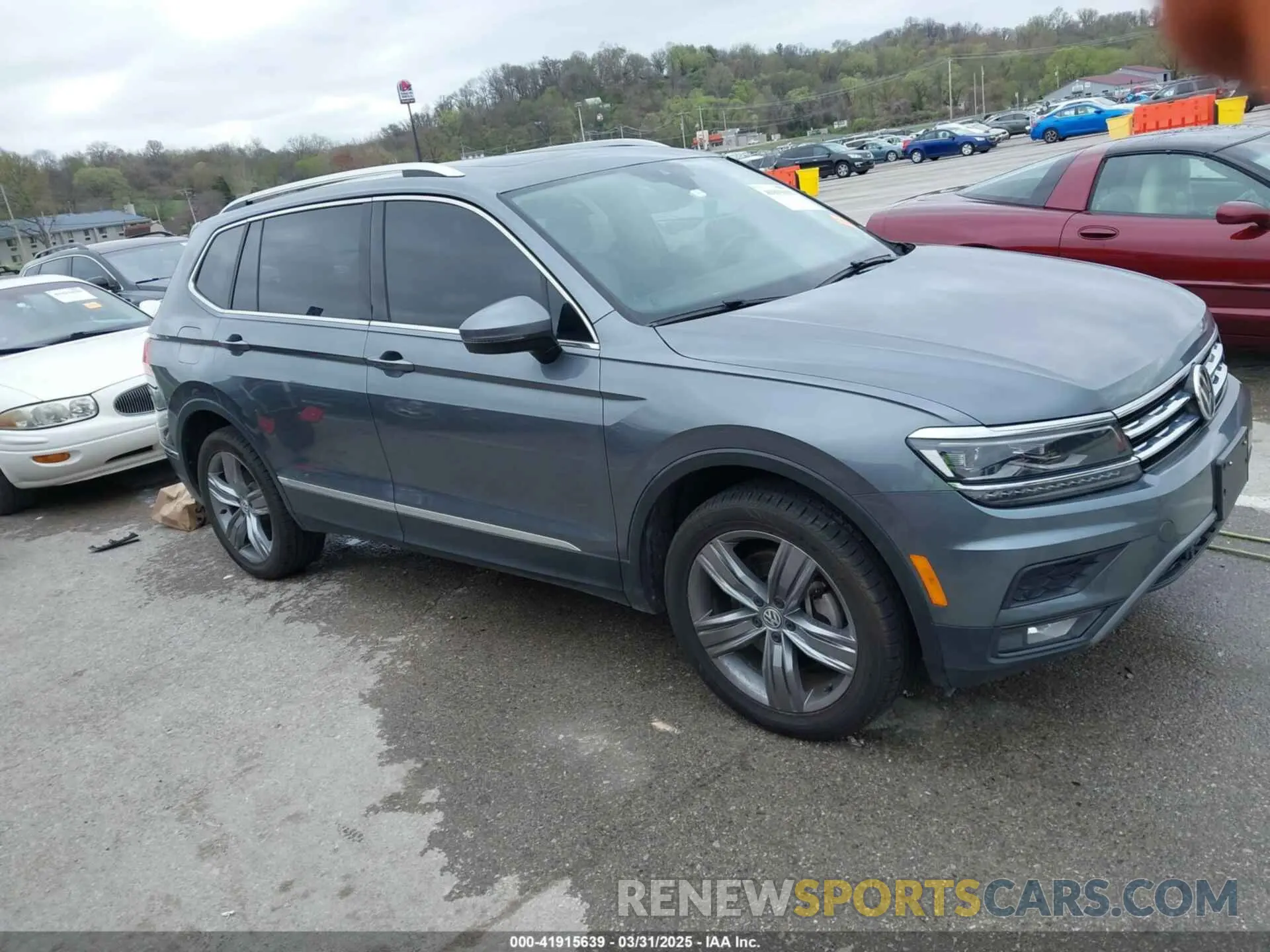 13 Photograph of a damaged car 3VV4B7AX9KM095580 VOLKSWAGEN TIGUAN 2019