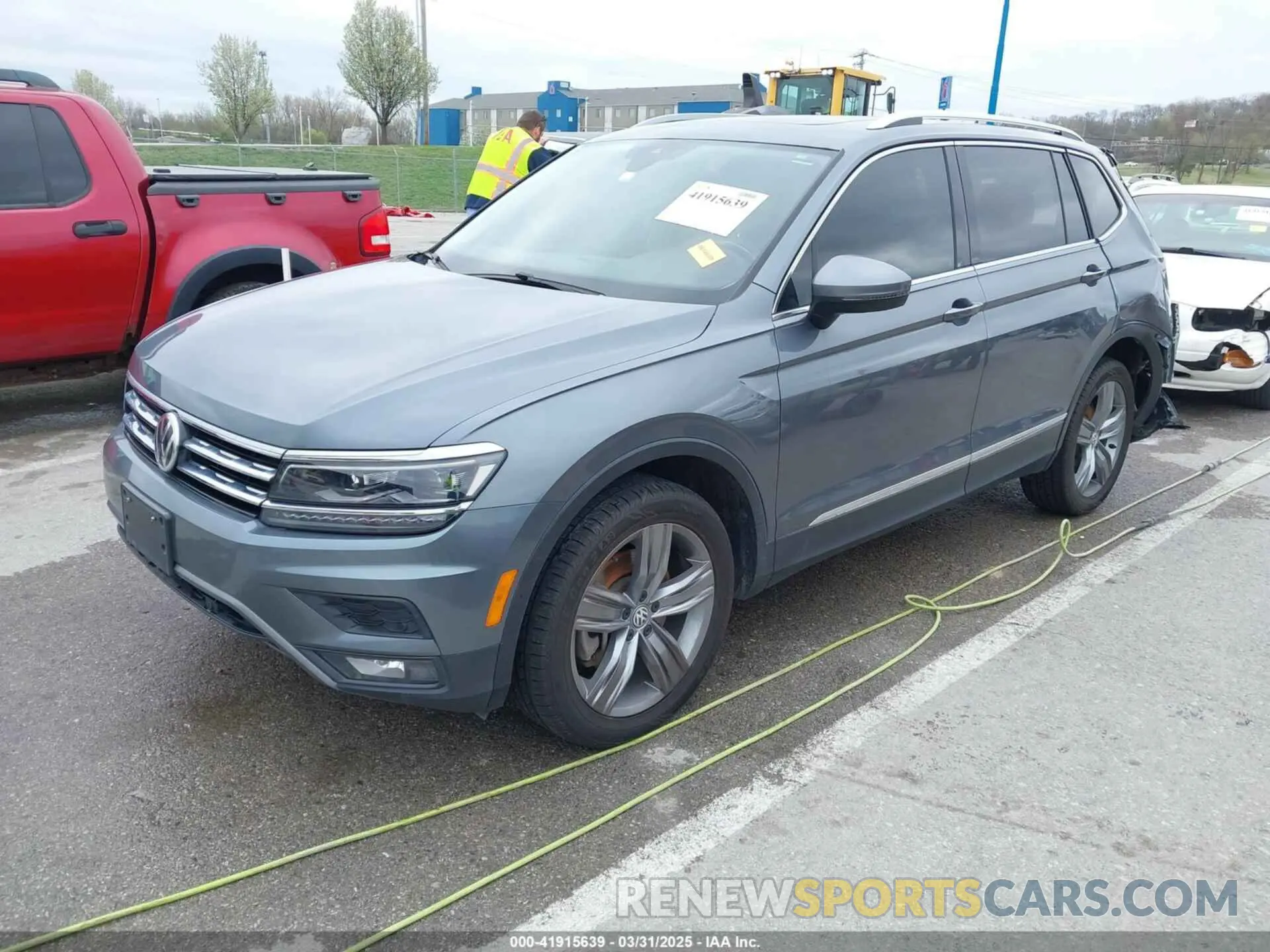 2 Photograph of a damaged car 3VV4B7AX9KM095580 VOLKSWAGEN TIGUAN 2019