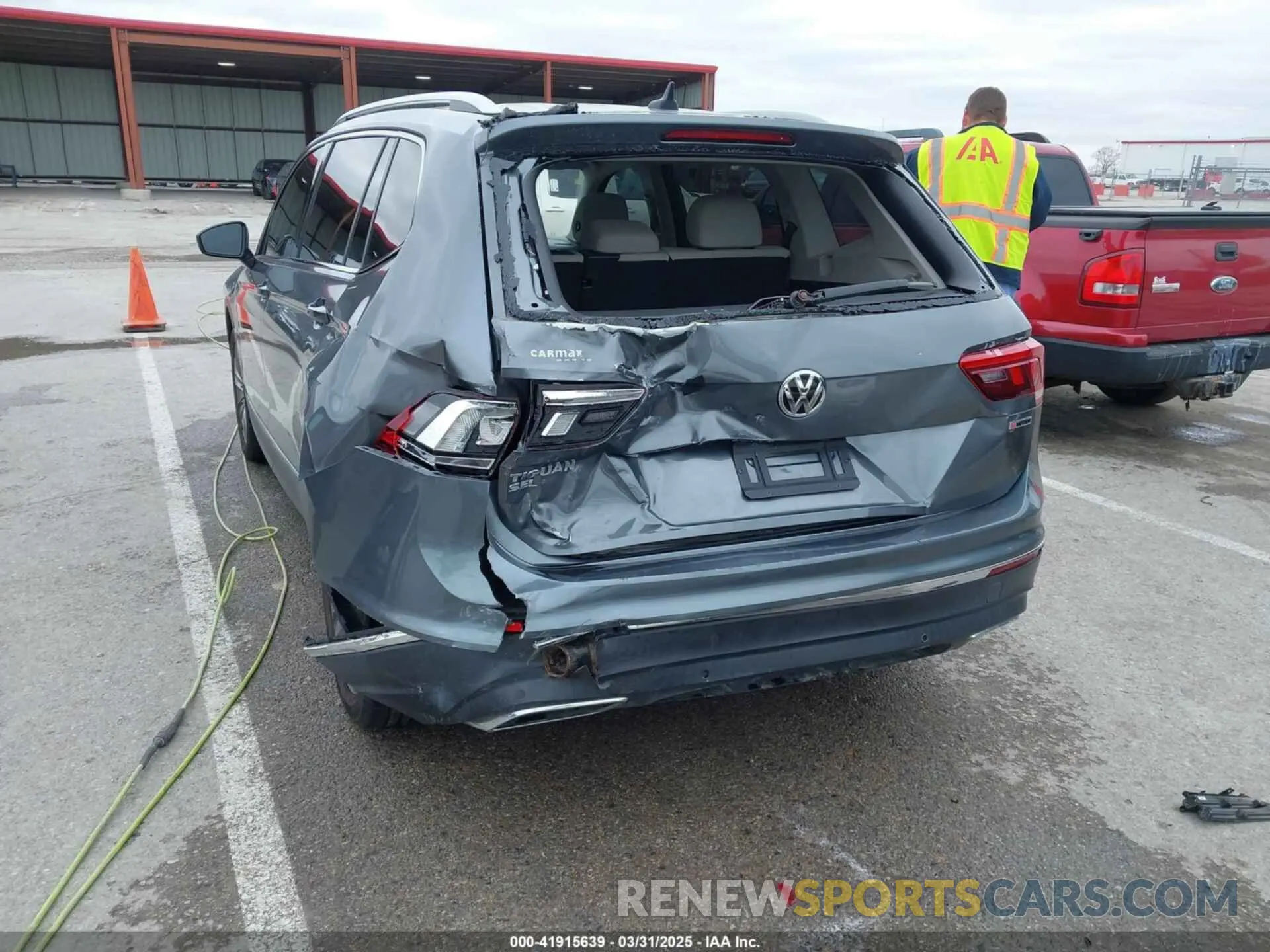 6 Photograph of a damaged car 3VV4B7AX9KM095580 VOLKSWAGEN TIGUAN 2019