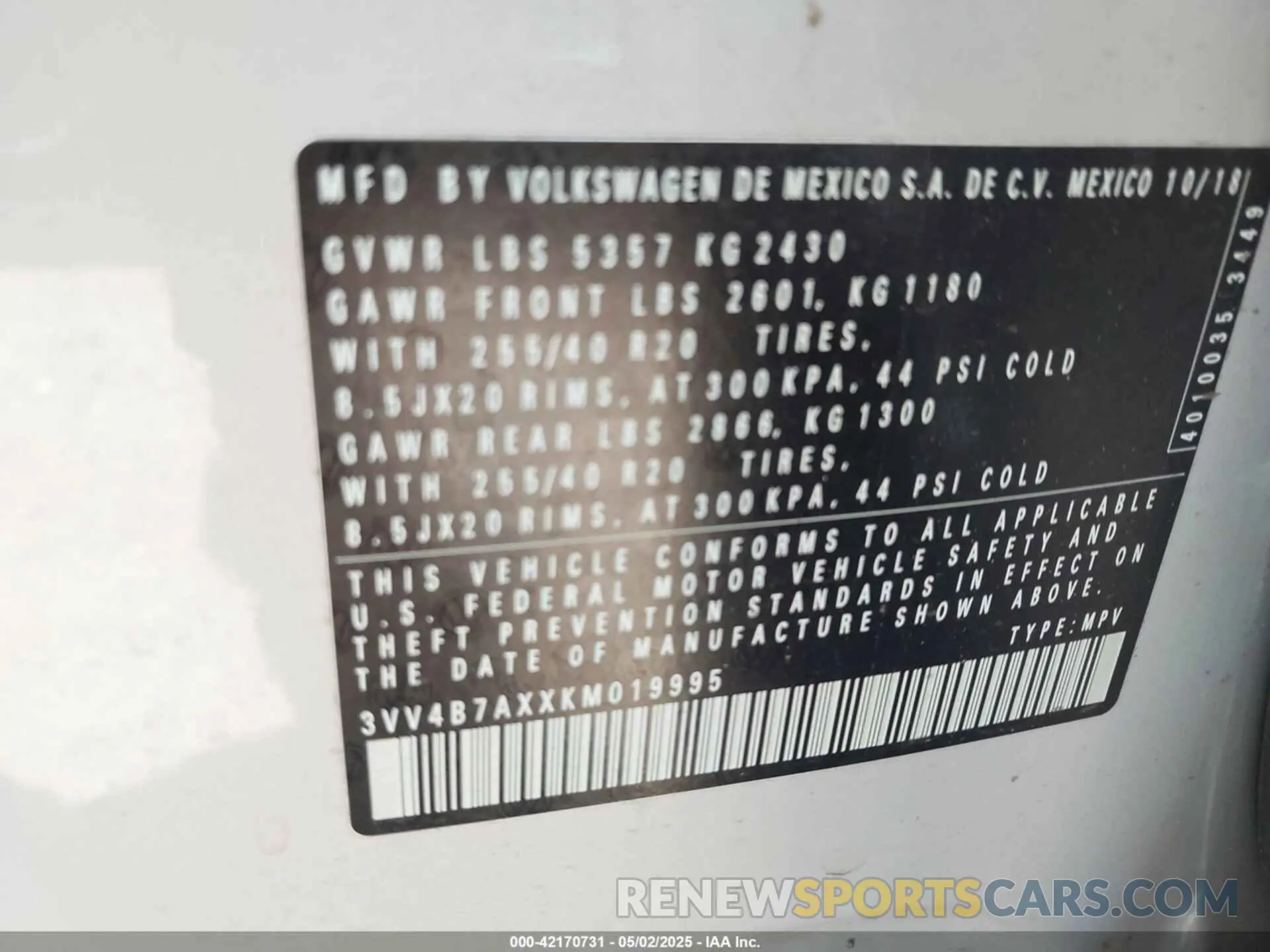 9 Photograph of a damaged car 3VV4B7AXXKM019995 VOLKSWAGEN TIGUAN 2019