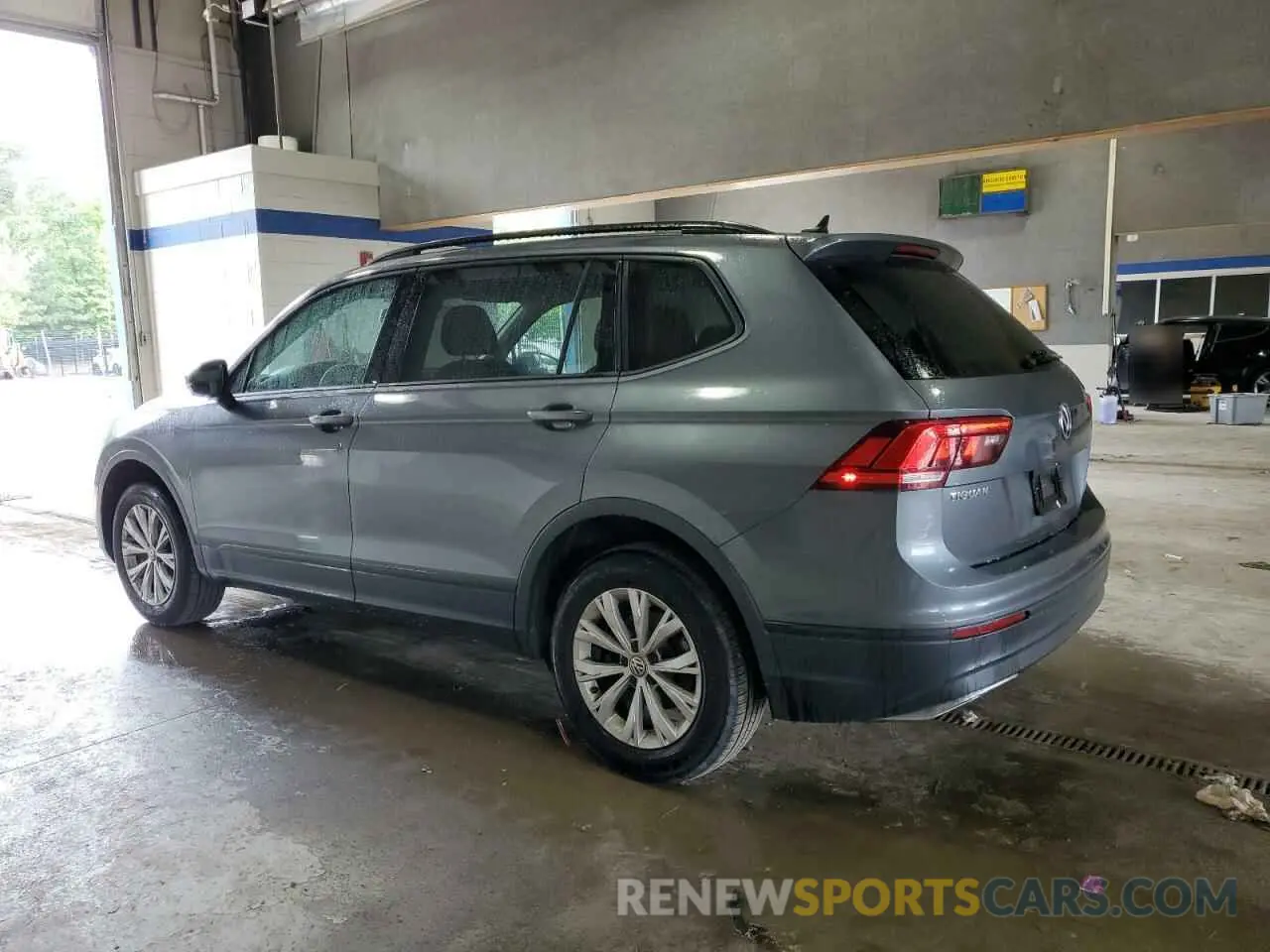 2 Photograph of a damaged car 3VV0B7AX2LM122621 VOLKSWAGEN TIGUAN 2020