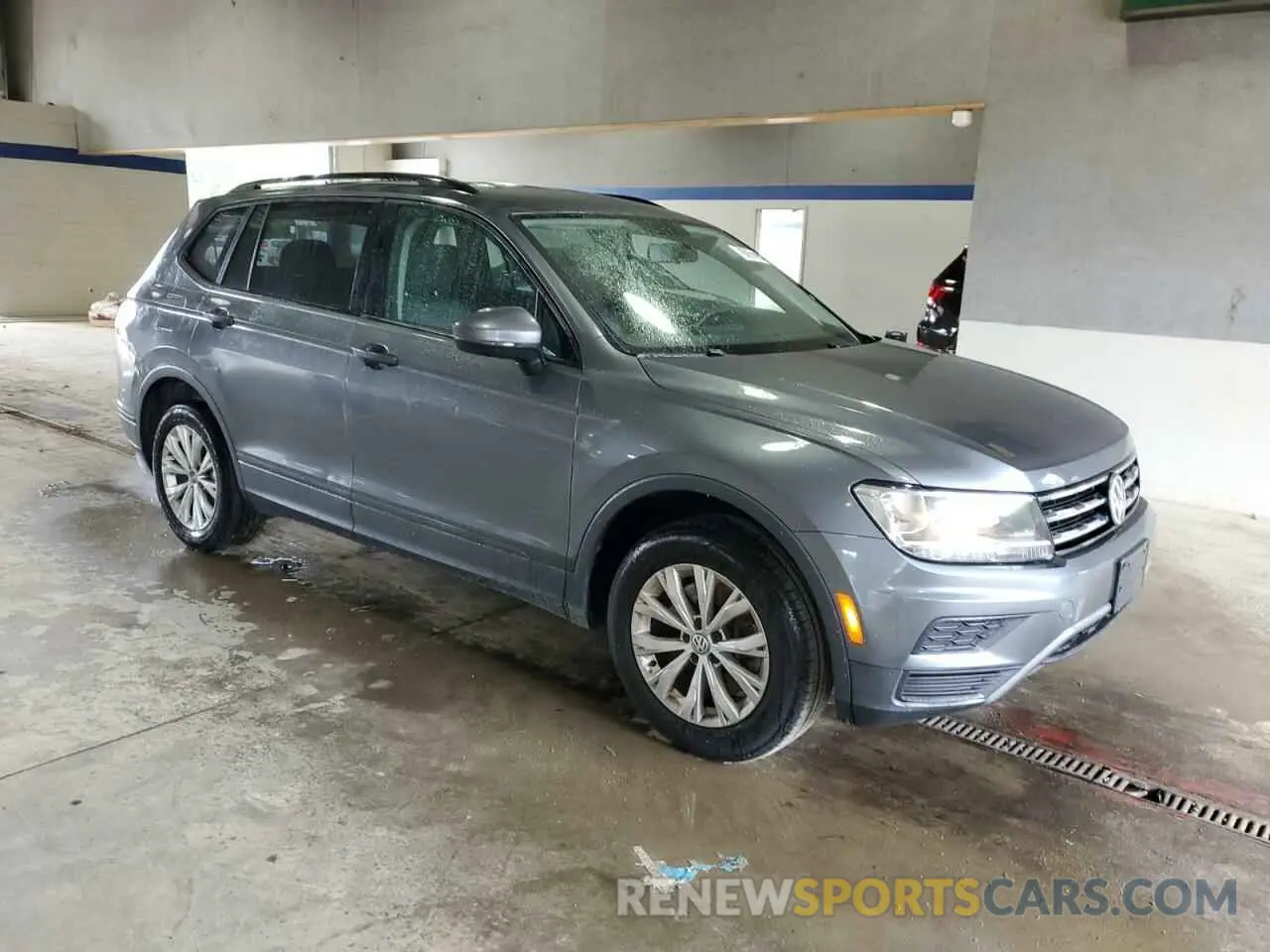 4 Photograph of a damaged car 3VV0B7AX2LM122621 VOLKSWAGEN TIGUAN 2020