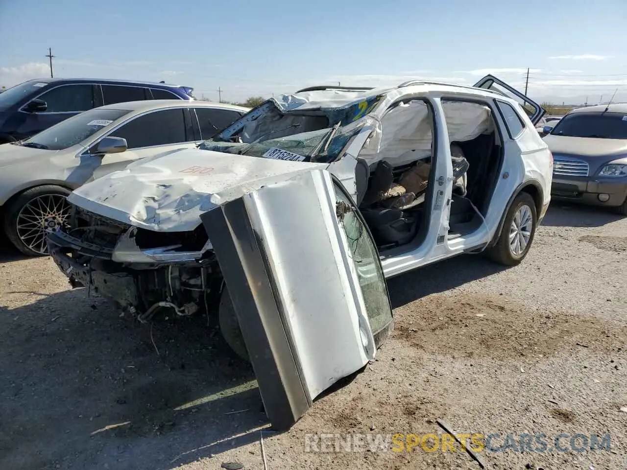1 Photograph of a damaged car 3VV0B7AX4LM020785 VOLKSWAGEN TIGUAN 2020