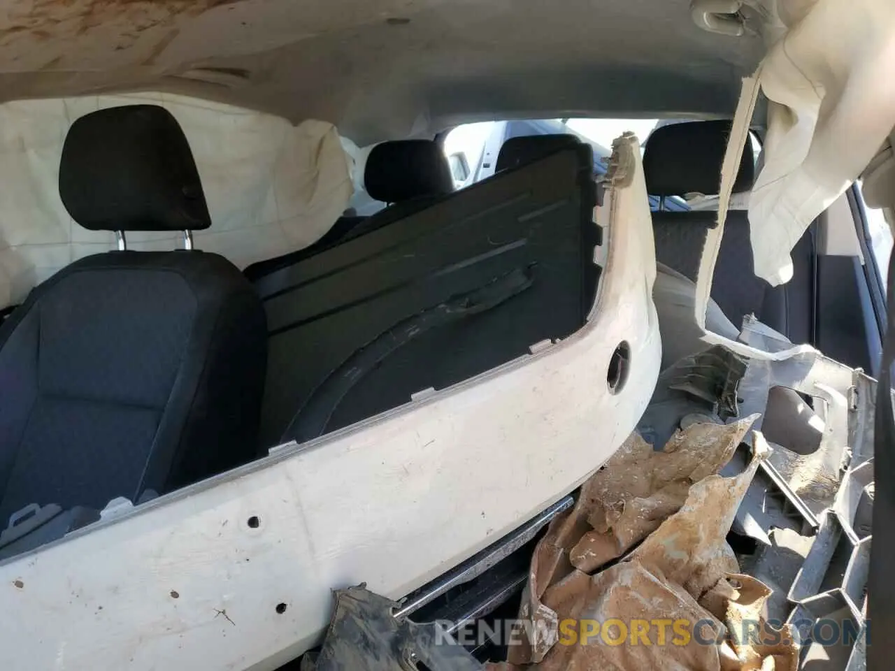 10 Photograph of a damaged car 3VV0B7AX4LM020785 VOLKSWAGEN TIGUAN 2020