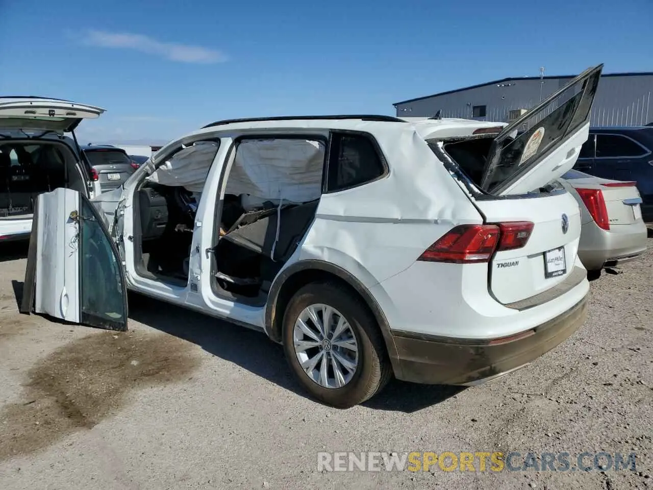 2 Photograph of a damaged car 3VV0B7AX4LM020785 VOLKSWAGEN TIGUAN 2020