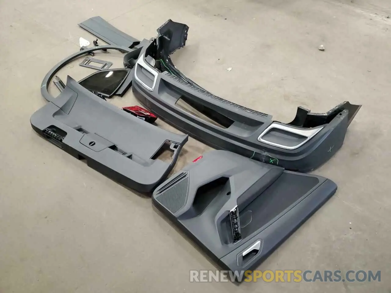 13 Photograph of a damaged car 3VV0B7AX5LM161512 VOLKSWAGEN TIGUAN 2020