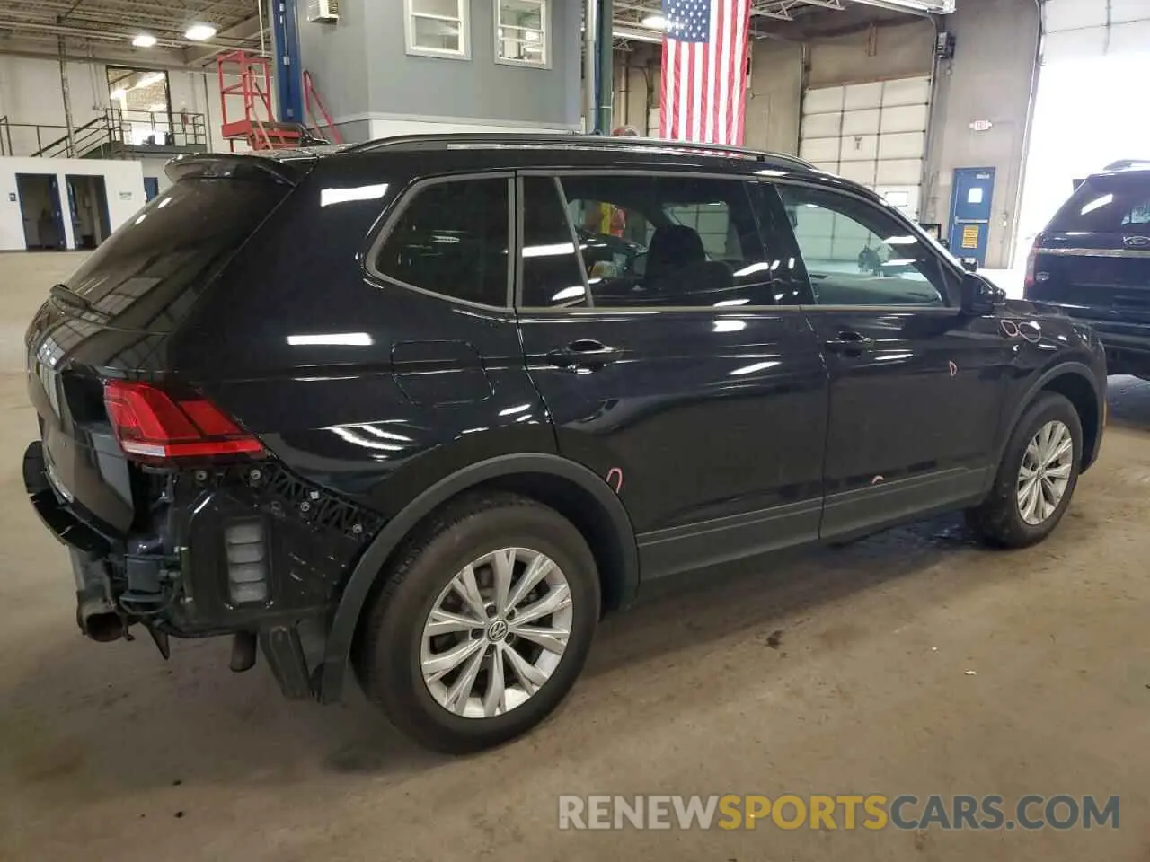 3 Photograph of a damaged car 3VV0B7AX5LM161512 VOLKSWAGEN TIGUAN 2020