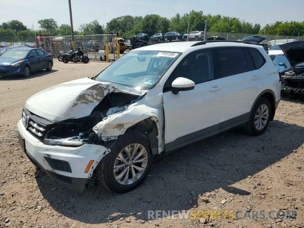 1 Photograph of a damaged car 3VV0B7AXXLM030852 VOLKSWAGEN TIGUAN 2020