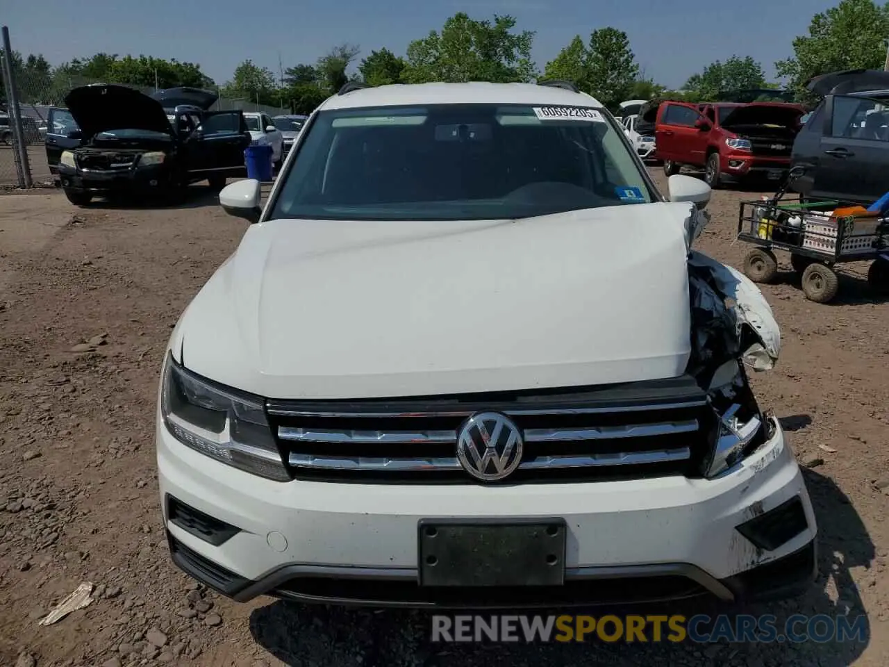 5 Photograph of a damaged car 3VV0B7AXXLM030852 VOLKSWAGEN TIGUAN 2020