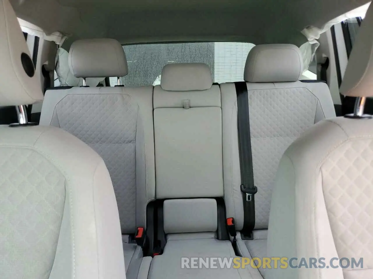 10 Photograph of a damaged car 3VV1B7AX0LM179145 VOLKSWAGEN TIGUAN 2020