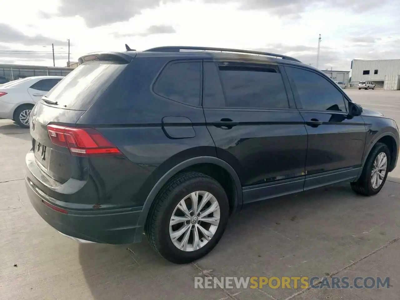 3 Photograph of a damaged car 3VV1B7AX3LM071389 VOLKSWAGEN TIGUAN 2020