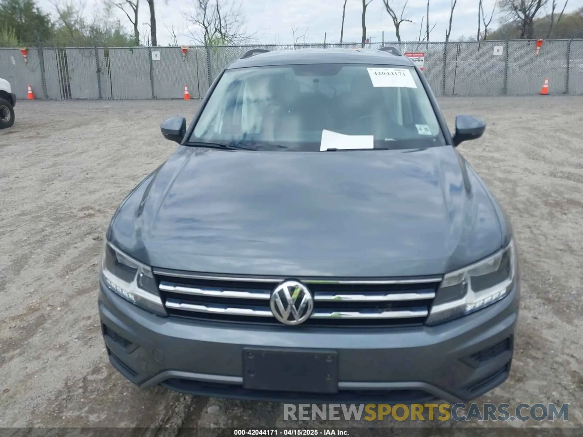 12 Photograph of a damaged car 3VV1B7AX3LM103449 VOLKSWAGEN TIGUAN 2020