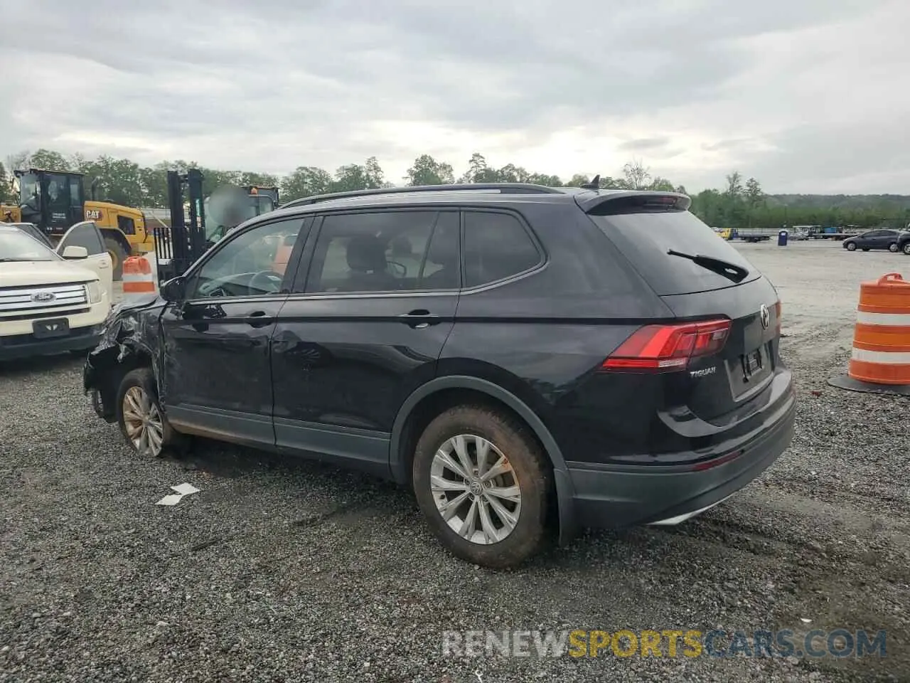 2 Photograph of a damaged car 3VV1B7AX3LM110689 VOLKSWAGEN TIGUAN 2020