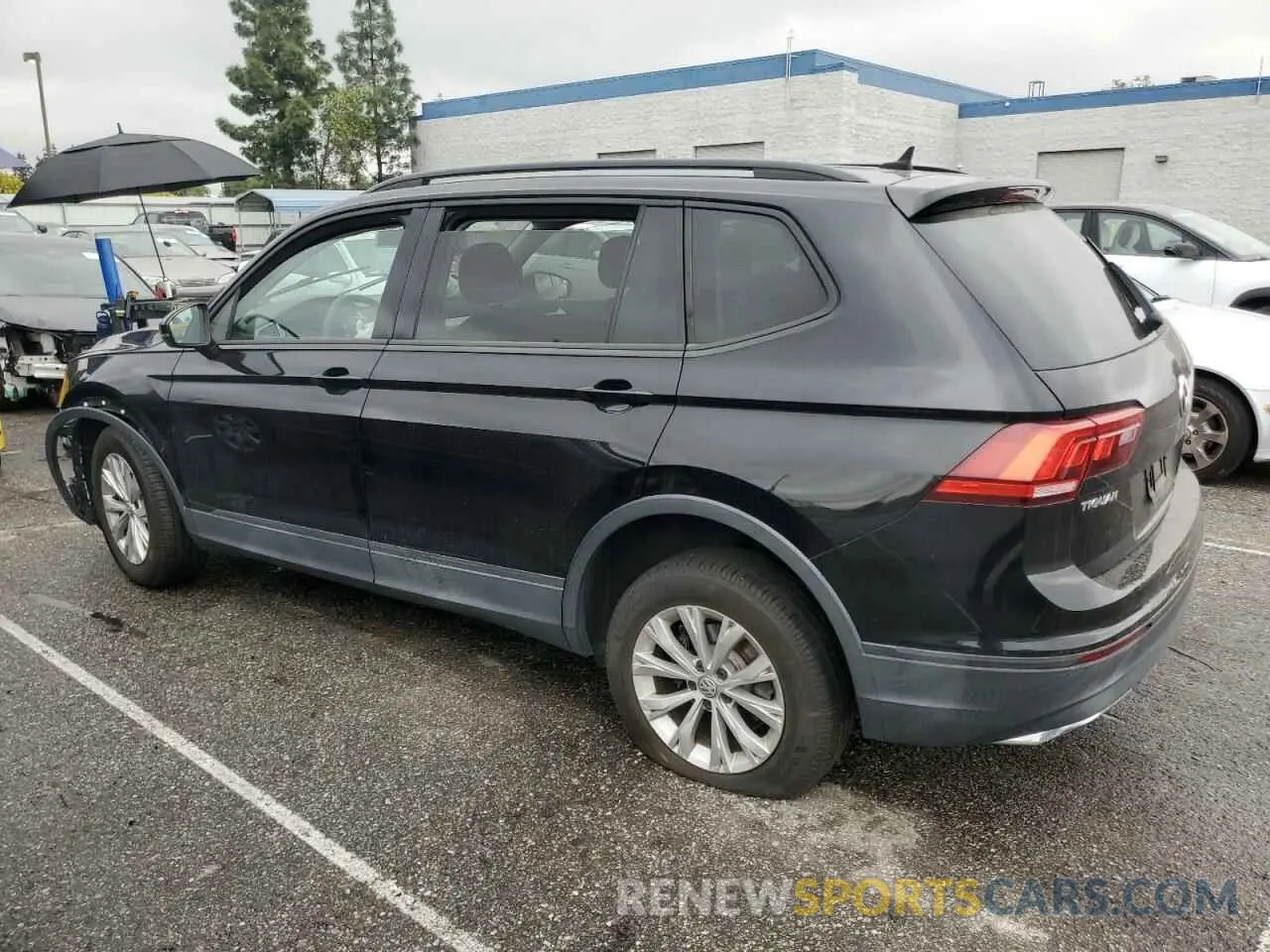 2 Photograph of a damaged car 3VV1B7AX3LM161092 VOLKSWAGEN TIGUAN 2020