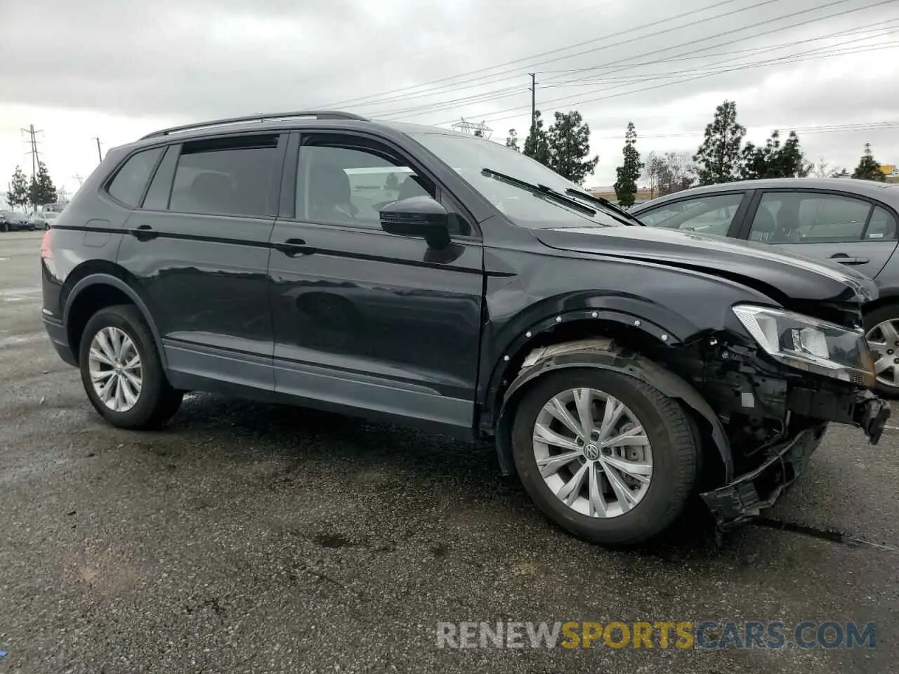 4 Photograph of a damaged car 3VV1B7AX3LM161092 VOLKSWAGEN TIGUAN 2020
