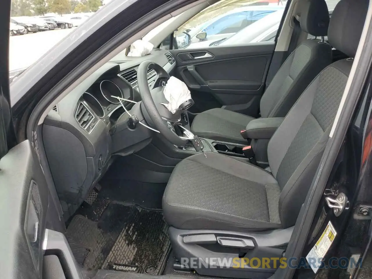 7 Photograph of a damaged car 3VV1B7AX3LM161092 VOLKSWAGEN TIGUAN 2020