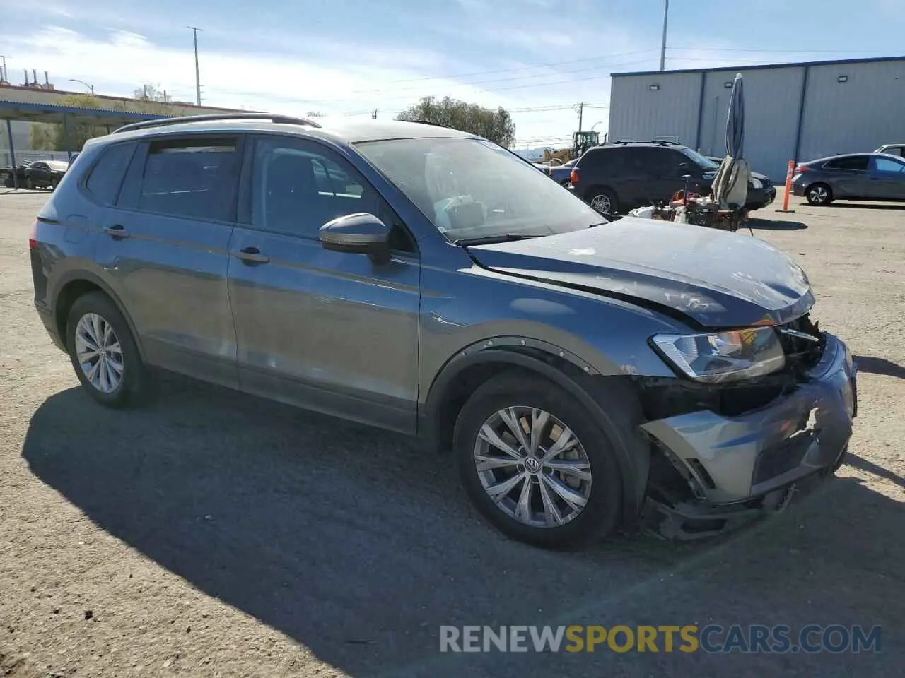 4 Photograph of a damaged car 3VV1B7AX4LM004607 VOLKSWAGEN TIGUAN 2020
