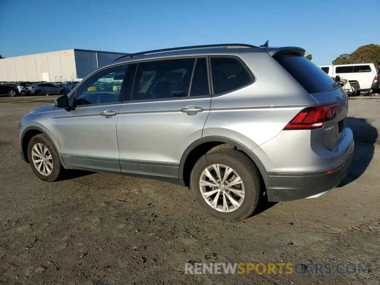 2 Photograph of a damaged car 3VV1B7AX4LM069571 VOLKSWAGEN TIGUAN 2020